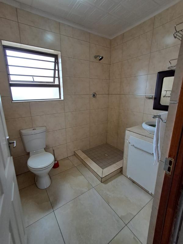 8 Bedroom Property for Sale in Vasco Estate Western Cape